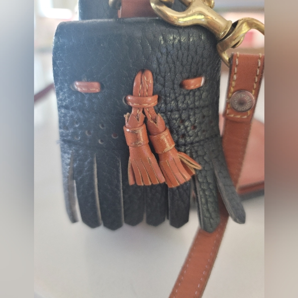 Dooney & Bourke Vintage Crossbody Bag - Picture 3 of 15